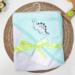 TOALLA C/CAPUCHA VERDE DINO