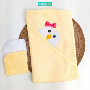 Toalla Amarilla con capucha Pollito